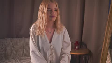 peggiedeed online show from May 2026 12:10:01 PM