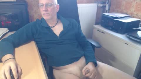 Pemue65 online show from December 2025 11:59:01 AM