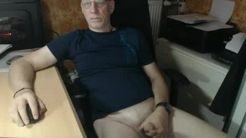 Snapshot of pemue65 chatting on July 2026 05:34:01 AM Pemue65 online show from July 2026 05:34:01 AM