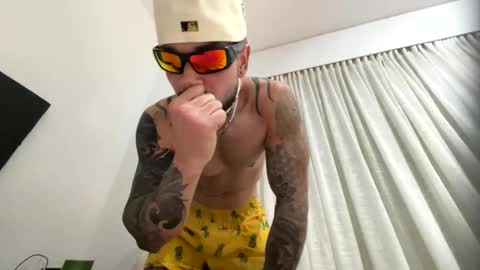 penebunny online show from December 2025 04:39:02 AM