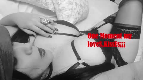 Snapshot of penelope_moretti chatting on January 2025 11:36:02 PM Penelope online show from January 2025 11:36:02 PM