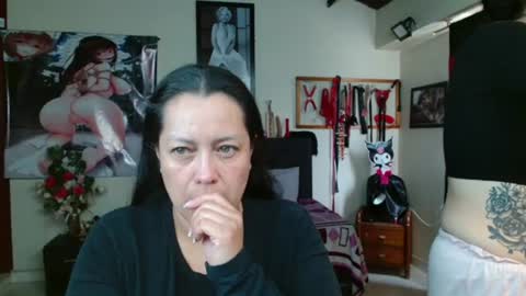 Snapshot of penelopeandmarilyn chatting on July 2026 01:48:01 PM Penelope and my girlfriend Marilyn online show from July 2026 01:48:01 PM