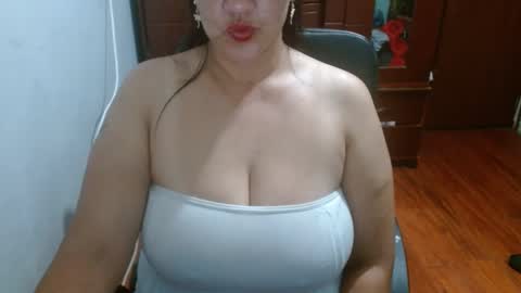 penelopefuckass online show from October 2025 12:24:01 AM