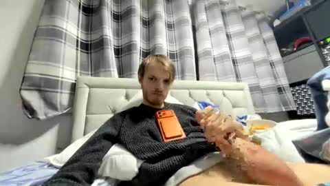 Penguin online show from April 2026 07:40:01 PM