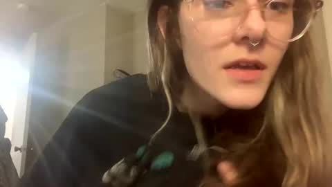 Penutbuttajelllytime online show from February 2025 02:31:01 AM