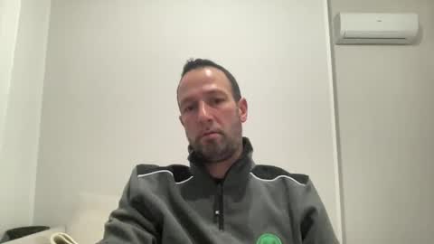 Snapshot of peppinslosqualo chatting on December 2024 05:18:02 AM peppinslosqualo online show from December 2024 05:18:02 AM