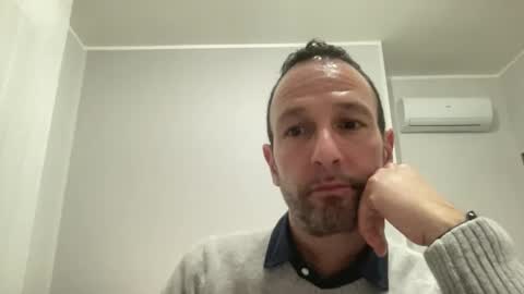 Snapshot of peppinslosqualo chatting on January 2025 02:17:01 AM peppinslosqualo online show from January 2025 02:17:01 AM