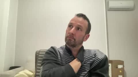 Snapshot of peppinslosqualo chatting on February 2025 08:57:01 PM peppinslosqualo online show from February 2025 08:57:01 PM