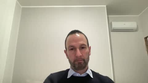 Snapshot of peppinslosqualo chatting on February 2025 11:45:01 PM peppinslosqualo online show from February 2025 11:45:01 PM