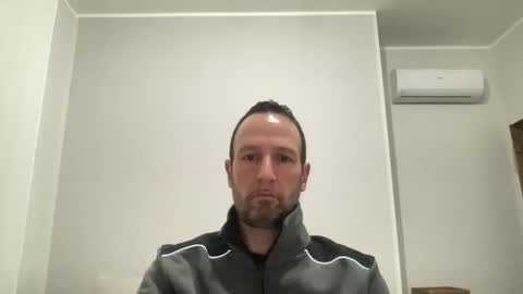 Snapshot of peppinslosqualo chatting on February 2025 05:22:01 AM peppinslosqualo online show from February 2025 05:22:01 AM