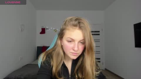 Snapshot of perditapravdina chatting on December 2024 09:01:01 PM PerditaPravdina online show from December 2024 09:01:01 PM
