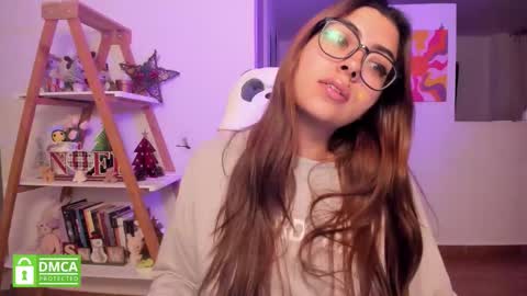 Sarah Ana Banana online show from November 2025 12:00:01 AM