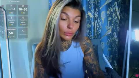 Anna online show from October 2025 07:53:01 AM