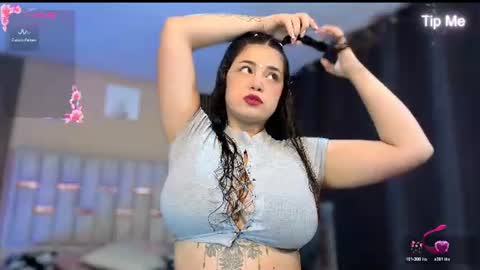 Snapshot of perla_cambell chatting on July 2026 04:39:01 AM PERLA CAMELL online show from July 2026 04:39:01 AM