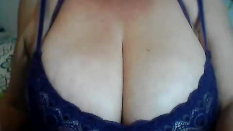 perlita070822 online show from August 2026 04:14:01 AM