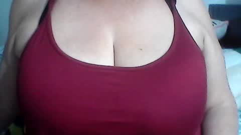 perlita070822 online show from August 2026 03:10:01 AM