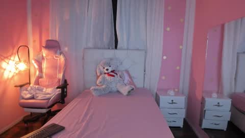 Snapshot of persefone_saira chatting on January 2026 10:09:02 AM Marie online show from January 2026 10:09:02 AM