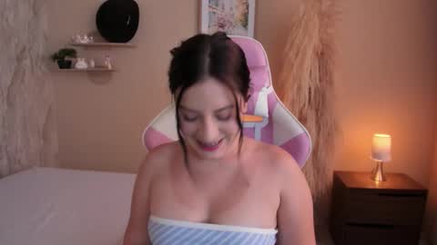 Snapshot of persefone_saira chatting on February 2026 08:21:01 PM Marie online show from February 2026 08:21:01 PM