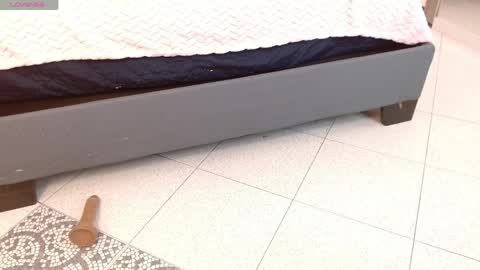 Persefone  online show from April 2026 07:45:01 AM