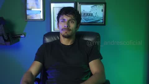 andres    online show from January 2026 11:10:01 PM