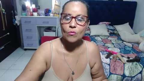 Snapshot of pervert_mommy_x chatting on June 2026 09:48:02 AM SAMY online show from June 2026 09:48:02 AM