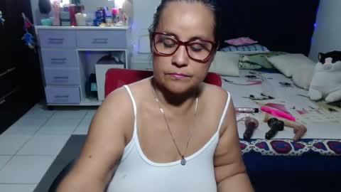Snapshot of pervert_mommy_x chatting on June 2026 09:47:01 AM SAMY online show from June 2026 09:47:01 AM