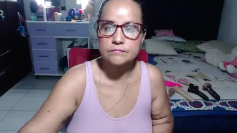 Snapshot of pervert_mommy_x chatting on June 2026 11:21:02 AM SAMY online show from June 2026 11:21:02 AM
