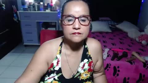 Snapshot of pervert_mommy_x chatting on July 2026 09:45:02 AM SAMY online show from July 2026 09:45:02 AM