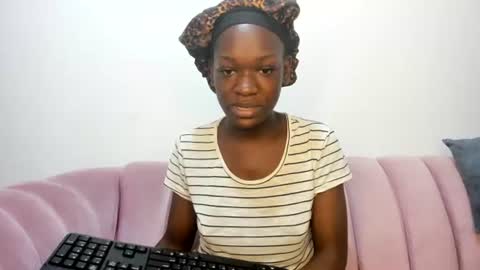 Snapshot of perverted_sweet chatting on June 2026 04:19:02 PM perverted_sweet online show from June 2026 04:19:02 PM
