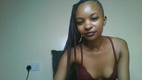 Snapshot of petal_palette chatting on May 2026 10:51:02 PM Lolly online show from May 2026 10:51:02 PM