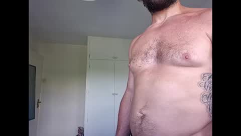 Snapshot of pete_le_meat chatting on May 2026 05:09:01 PM pete_le_meat online show from May 2026 05:09:01 PM