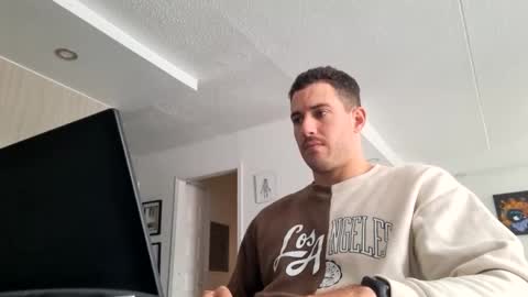 Snapshot of peterskinny24 chatting on February 2025 03:20:02 PM ttps VF8L9ABFMref wl share online show from February 2025 03:20:02 PM