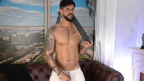 Snapshot of petesevans_1 chatting on May 2026 12:19:02 AM PETES EVANS new account online show from May 2026 12:19:02 AM