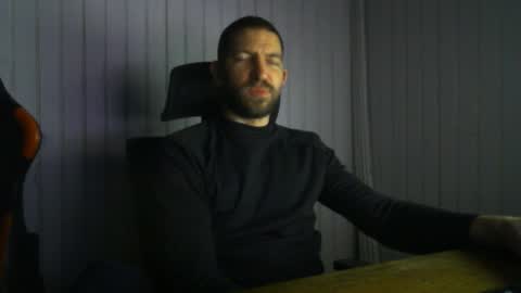 Snapshot of petitcoquin91 chatting on February 2026 09:44:02 PM Paco online show from February 2026 09:44:02 PM