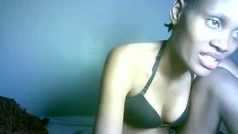 Snapshot of petite_africana001 chatting on May 2026 02:53:01 AM petite_africana001 online show from May 2026 02:53:01 AM