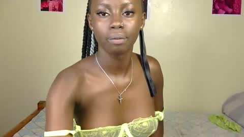 Snapshot of petite_charm chatting on May 2026 03:24:02 AM Charm online show from May 2026 03:24:02 AM
