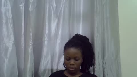 petite_melan online show from November 2025 05:31:01 AM