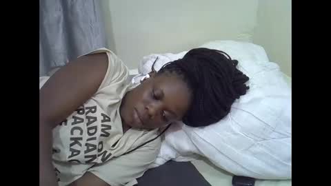 petite_melan online show from December 2025 05:10:02 PM