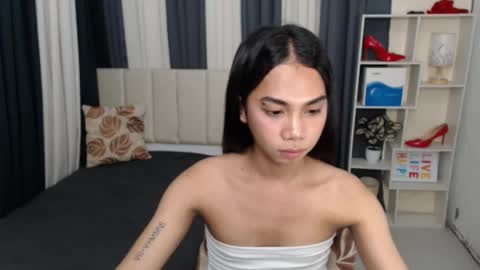 Snapshot of petiteasianyukie chatting on November 2025 06:36:02 AM Yukie online show from November 2025 06:36:02 AM