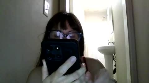 Snapshot of petitedoll30 chatting on May 2026 02:18:02 AM Petitedoll30 online show from May 2026 02:18:02 AM