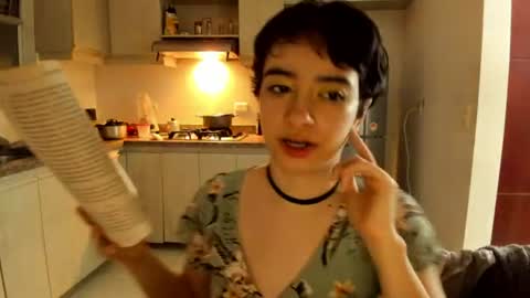 Snapshot of petitee_lunna chatting on June 2026 02:53:01 AM Lunna online show from June 2026 02:53:01 AM