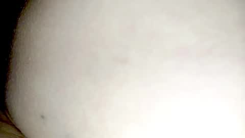 Snapshot of petiteivoryqueen chatting on November 2025 04:04:01 AM danna online show from November 2025 04:04:01 AM