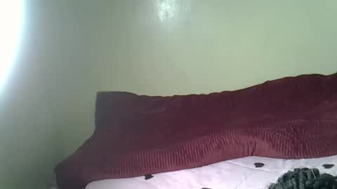 Snapshot of petitekittyy chatting on May 2026 04:03:01 PM Kitty online show from May 2026 04:03:01 PM