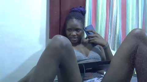 Snapshot of petiteslim2 chatting on May 2026 05:18:02 PM petiteslim2 online show from May 2026 05:18:02 PM