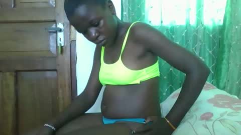 petitesweetchiq online show from December 2025 07:13:02 AM