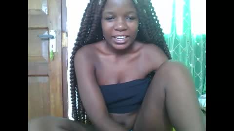 petitesweetchiq online show from February 2026 08:15:02 AM