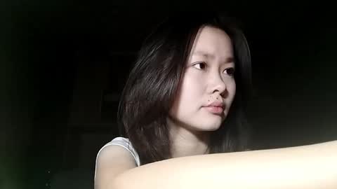 Snapshot of petronilayoshimori chatting on December 2025 12:32:01 PM Hello Viola here online show from December 2025 12:32:01 PM