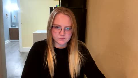 PhatAssBlond online show from February 2025 11:50:01 PM