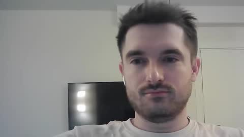 PhilipBorison online show from December 2025 04:32:01 AM