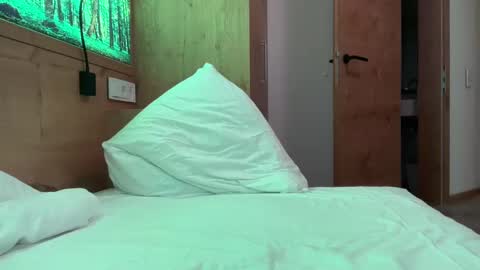 Snapshot of philipp1112 chatting on December 2024 01:25:01 AM philipp1112 online show from December 2024 01:25:01 AM